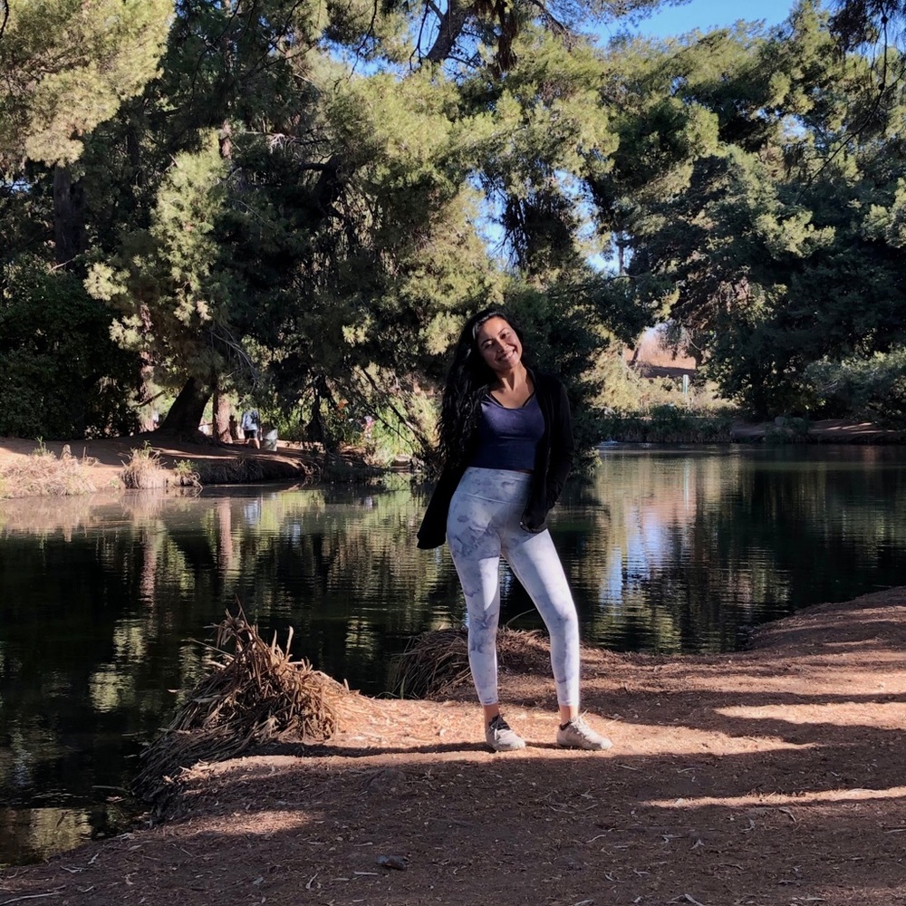 Meet your Posher, Mayra